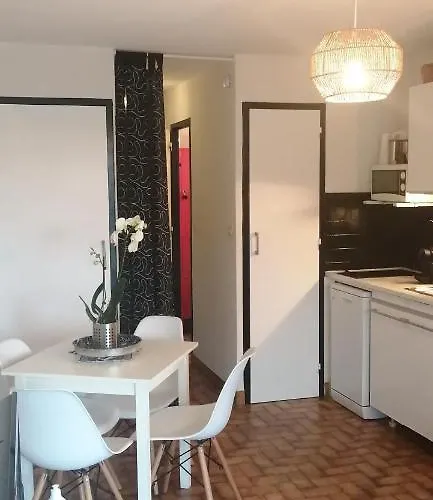 Le Bora-bora Apartment *